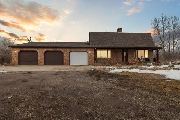 287 W Saint Charles RD, Ithaca, MI 48847