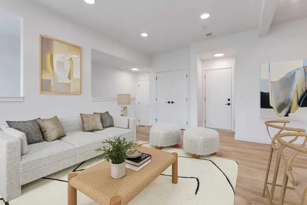 14800 1 ST NW #305, Calgary, AB T3P 2M3