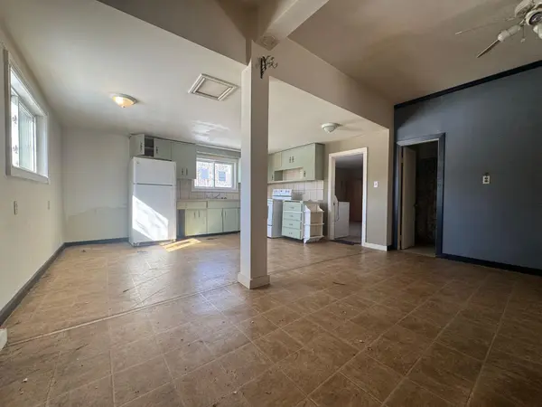 5025 48 ST, Sedgewick, AB T0B 4C0