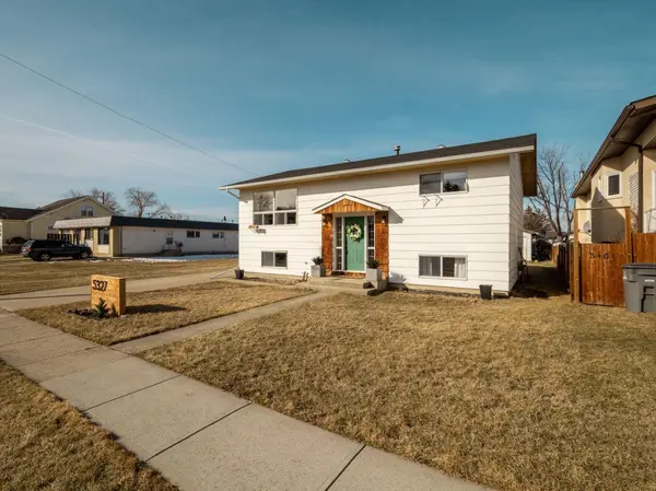 5327 3A ST W, Claresholm, AB T0L0L0