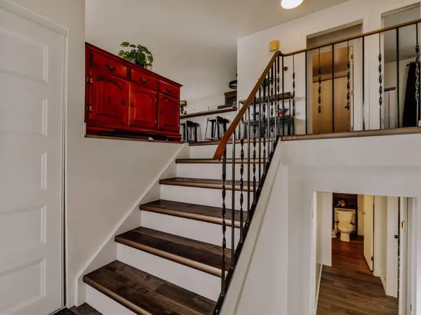 5327 3A ST W, Claresholm, AB T0L0L0