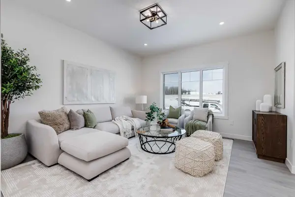 1917 Mccaskill DR, Crossfield, AB T0M 0S0