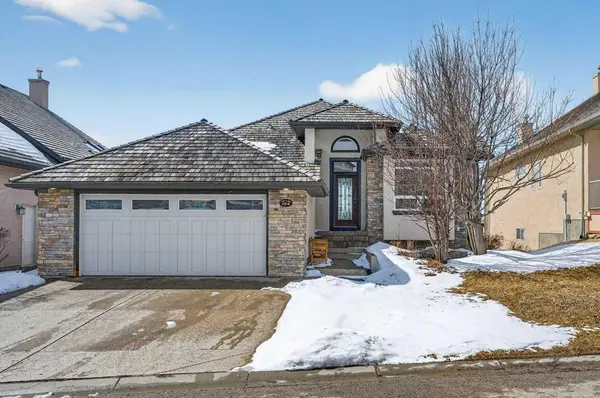 164 Gleneagles Estates LN, Cochrane, AB T4C2H8