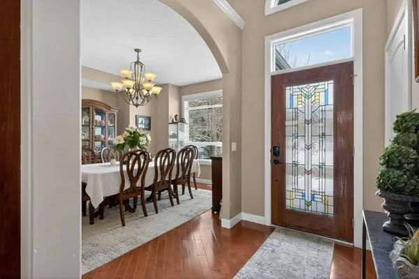 164 Gleneagles Estates LN, Cochrane, AB T4C2H8