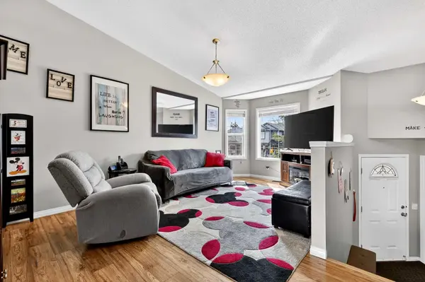 76 Crystalridge CRES, Okotoks, AB T1S 1V2