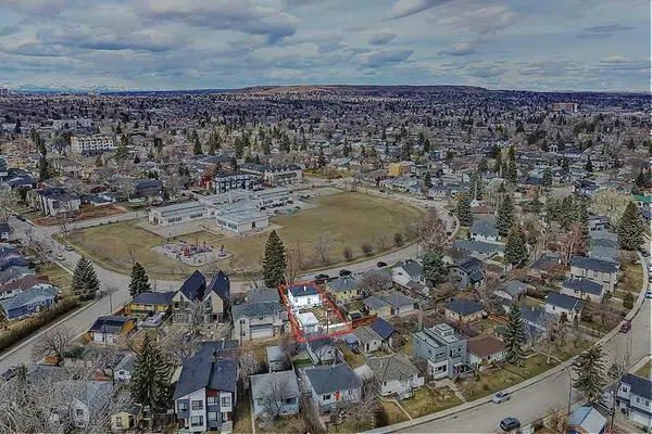 1914 5 ST NE,  Calgary,  AB T2E 3X5