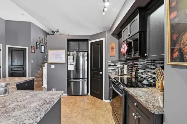 6827 59 St Close, Rocky Mountain House, AB T4T 1V9