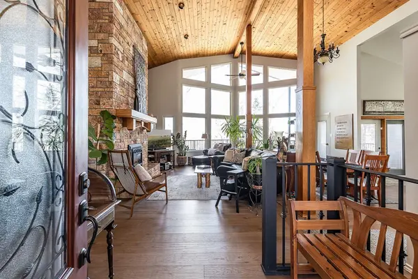 6 Bluebell CT SE, Medicine Hat, AB T1B 2L2