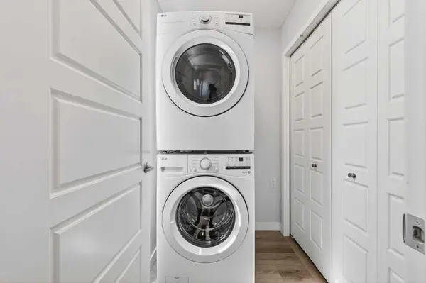 132 Red Embers Link NE #828, Calgary, AB T3N 2X8