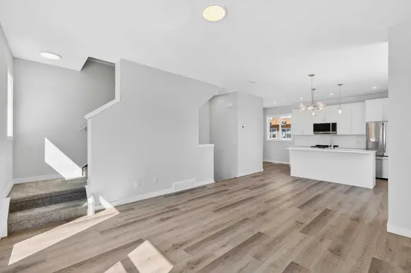 132 Red Embers Link NE #838, Calgary, AB T3N 2X8