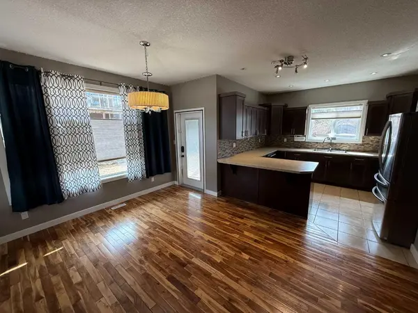 107 Wolf Willow CV, Hinton, AB T7V 0B2