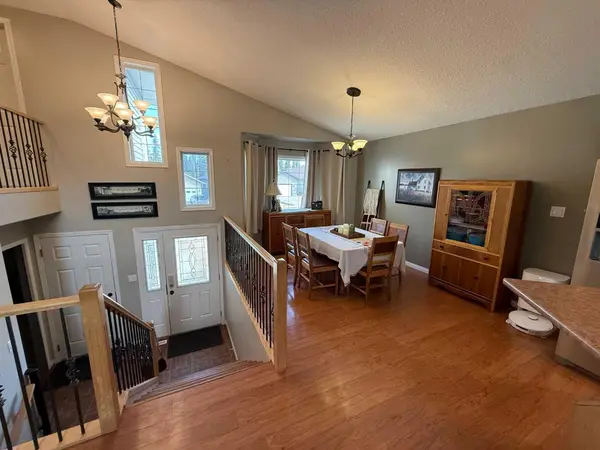 110 Muldoon CRES, Hinton, AB T7V 0A1