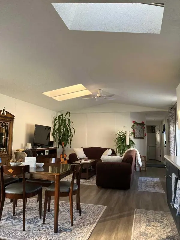 386 Scott LN, Rural Grande Prairie No. 1 County Of, AB T8W5K5