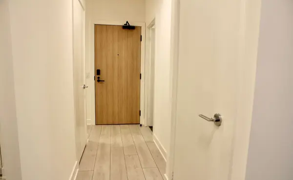 15 Mercer ST #2504, Toronto C01, ON M5V 1H2