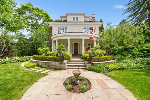 25 Strathgowan CRES, Toronto C04, ON M4N 2Z6