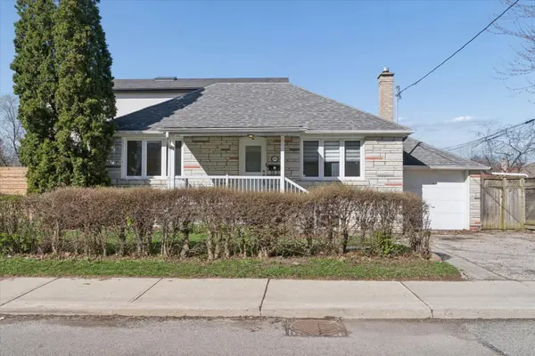 490 Arlington AVE, Toronto C03, ON M6C 3A2