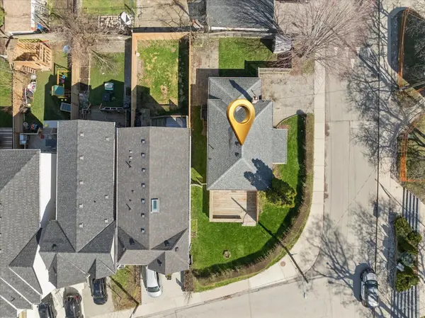 490 Arlington AVE, Toronto C03, ON M6C 3A2