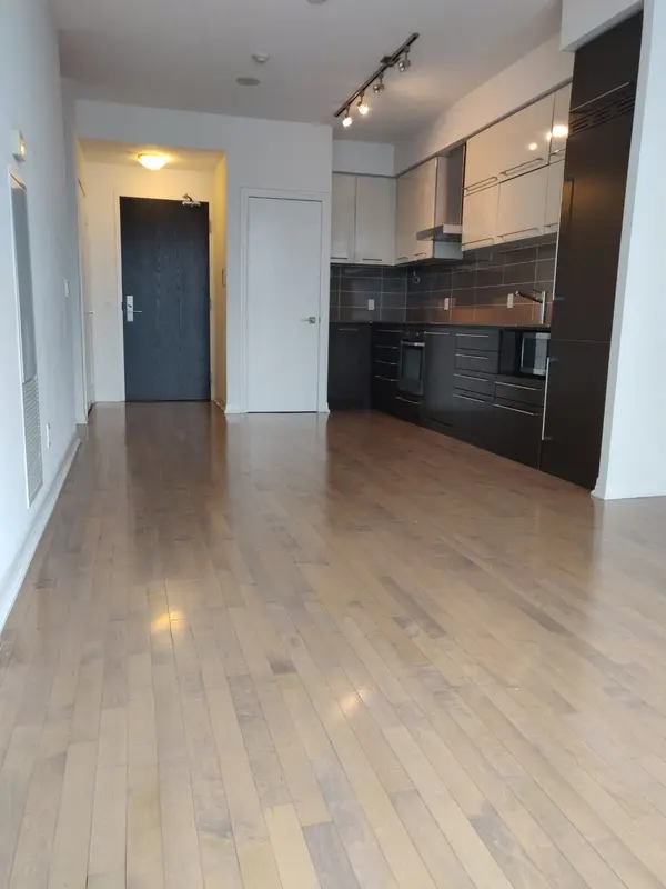 770 Bay ST #Ph305, Toronto C01, ON M5G 0A6