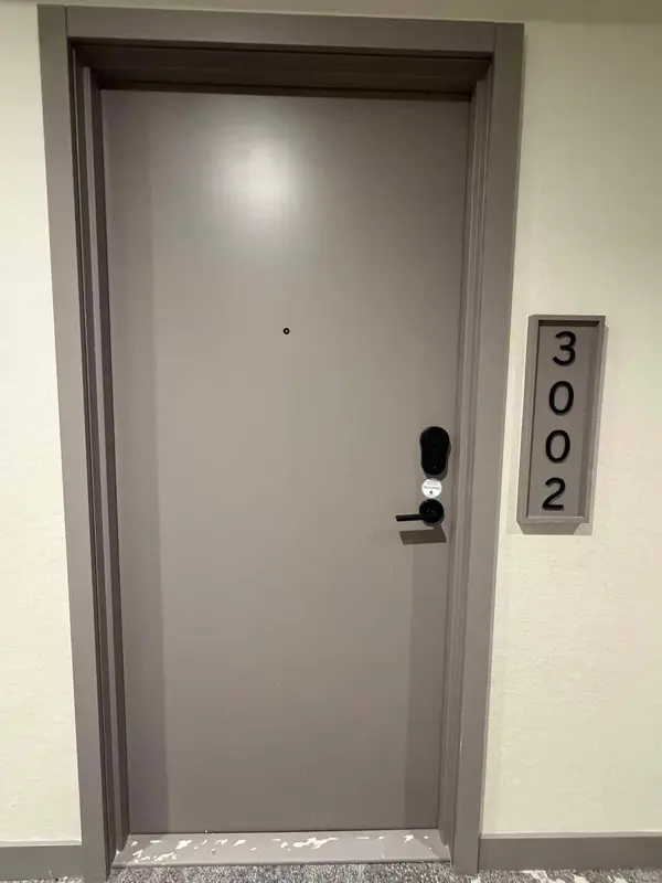 634 Church ST #3002, Toronto C08, ON M4Y 2G3