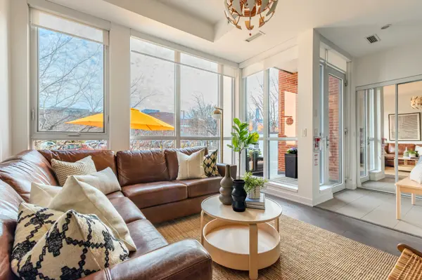 126 St David ST, Toronto C08, ON M5A 0C2