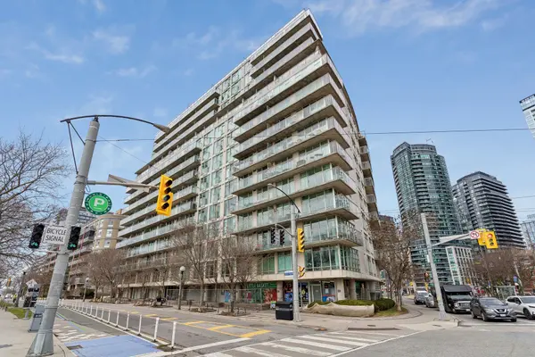 650 Queens Quay W #1216, Toronto C01, ON M5V 3N2