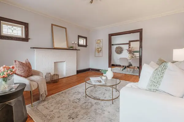 1-3 Bonfield AVE, Toronto E02, ON M4E 1B9