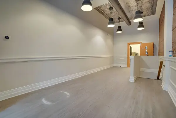 711 Queen ST E #B, Toronto E01, ON M4M 1H1