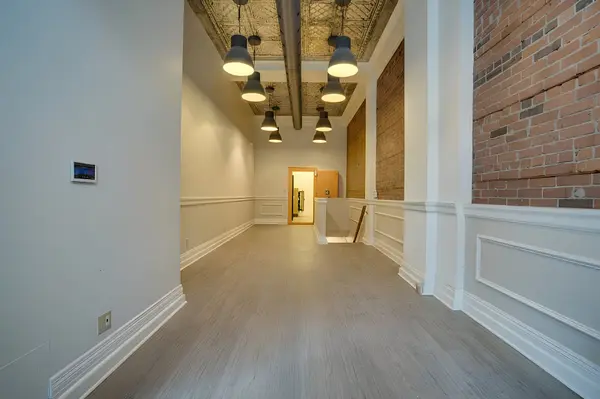 711 Queen ST E #B, Toronto E01, ON M4M 1H1