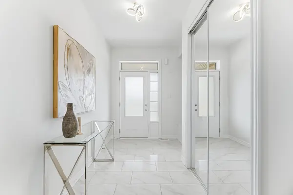 11 Cisco DR, Whitby, ON L1P 0M2