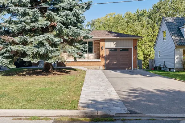 32 Gatesview AVE #Upper, Toronto E08, ON M1J 3G5