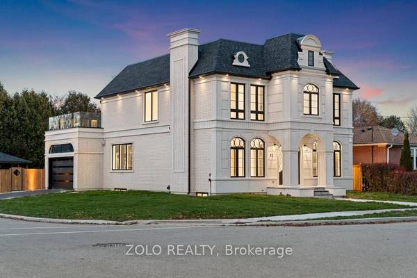 52 Child DR, Aurora, ON L4G 1Y5