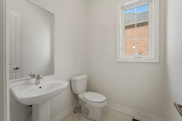 70 Carriage Shop BND, East Gwillimbury, ON L9N 0C6