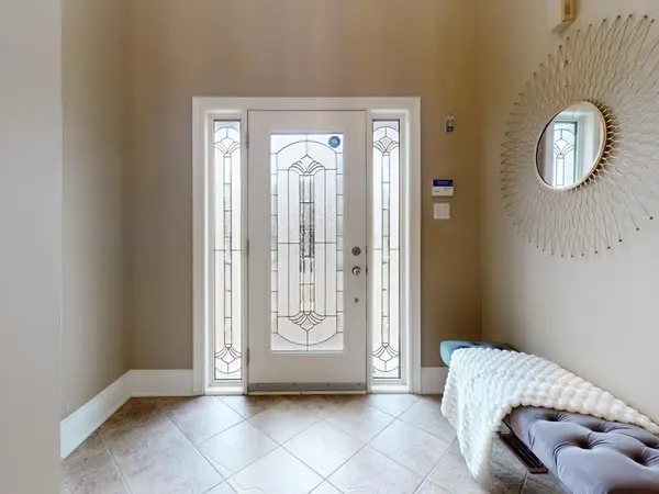 82 Bayberry ST, Whitchurch-stouffville, ON L4A 0E2