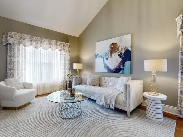 82 Bayberry ST, Whitchurch-stouffville, ON L4A 0E2