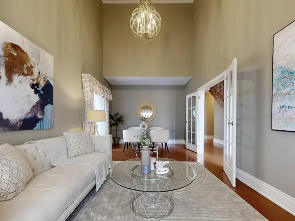 82 Bayberry ST, Whitchurch-stouffville, ON L4A 0E2