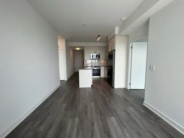 95 Oneida CRES #2307, Richmond Hill, ON L4B 0H5