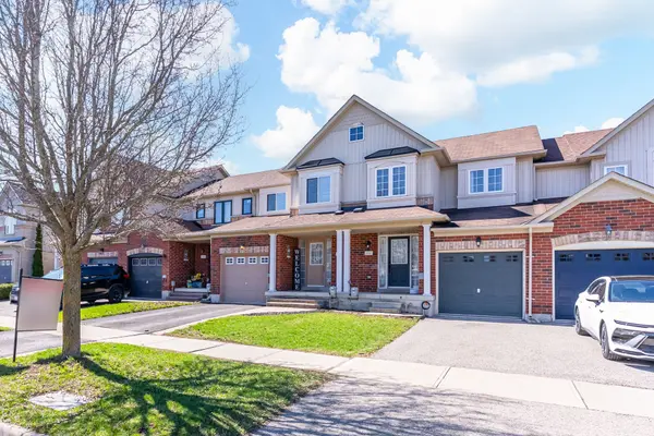 105 Hammill HTS, East Gwillimbury, ON L0G 1M0