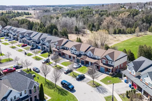 105 Hammill HTS, East Gwillimbury, ON L0G 1M0