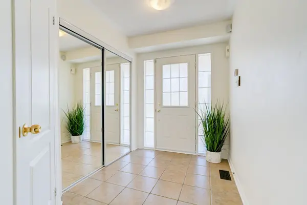 105 Hammill HTS, East Gwillimbury, ON L0G 1M0