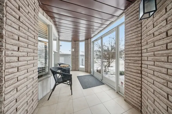 122 Browning TRL, Barrie, ON L4N 6R3