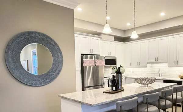 90 Orchard Point RD #705, Orillia, ON L3V 8K4