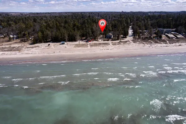 278 Coastline DR, Wasaga Beach, ON L9Z 2M4