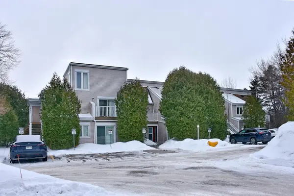 49 TROTT BLVD #176, Collingwood, ON L9Y 5B8