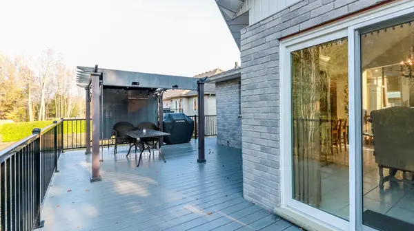 20 Grant AVE, Tiny, ON L0L 1P1