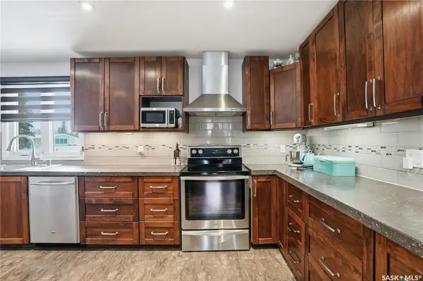 204 7th AVENUE W, Wilkie, SK S0K 4W0