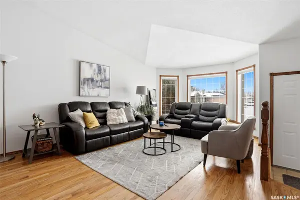 2358 MCGREGOR PLACE, Regina, SK S4V 2Y4