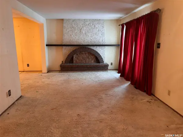 5 Malcolm PLACE, Saskatoon, SK S7H 4M3