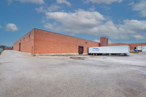 310 Matheson BLVD E, Mississauga, ON L4Z 1P5