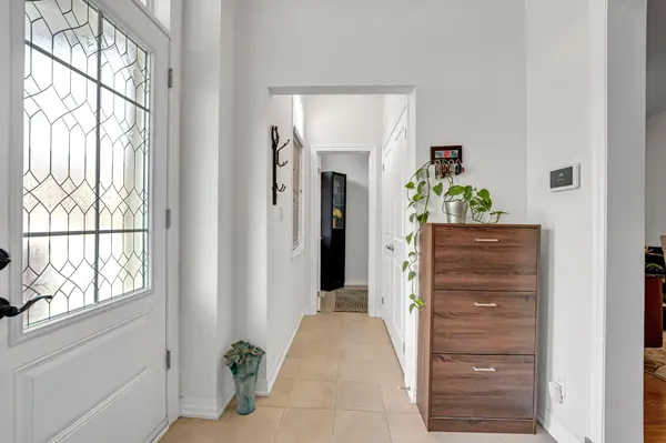 3430 CLAYTON TRL, Oakville, ON L6H 0Z1