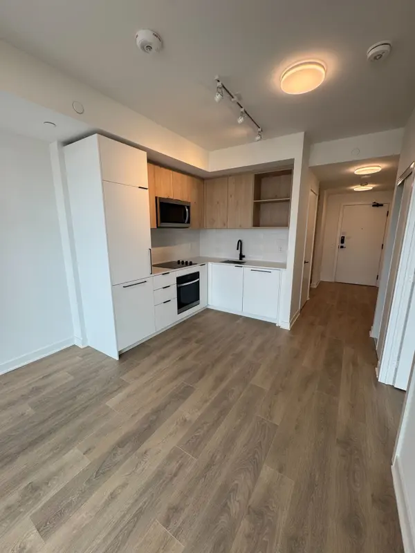 1185 Dupont ST #621, Toronto W02, ON M6H 0G5